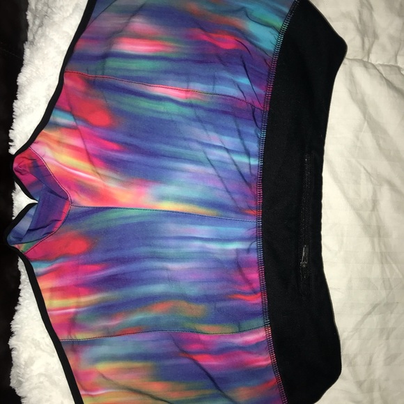 New Nike shorts - Picture 2 of 3